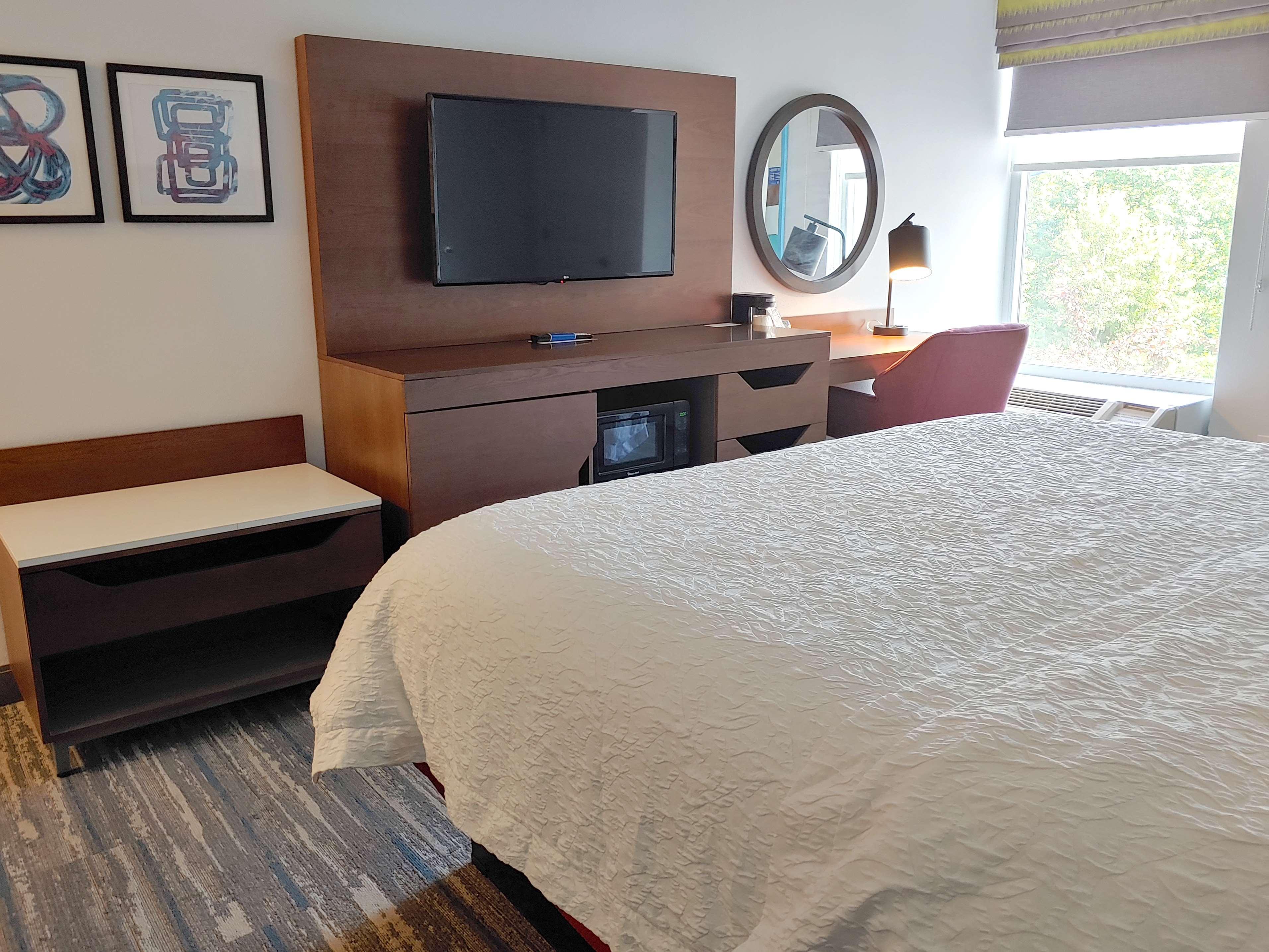 Hampton Inn By Hilton Concord/Bow Eksteriør billede