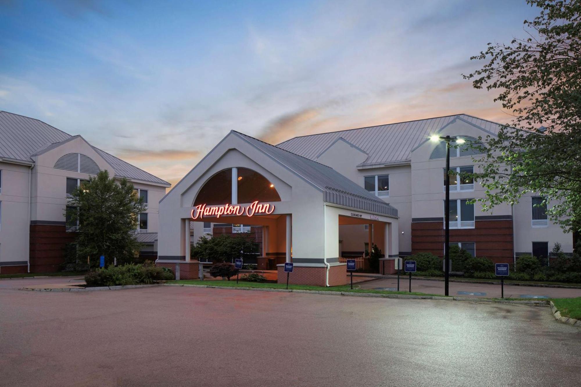Hampton Inn By Hilton Concord/Bow Eksteriør billede
