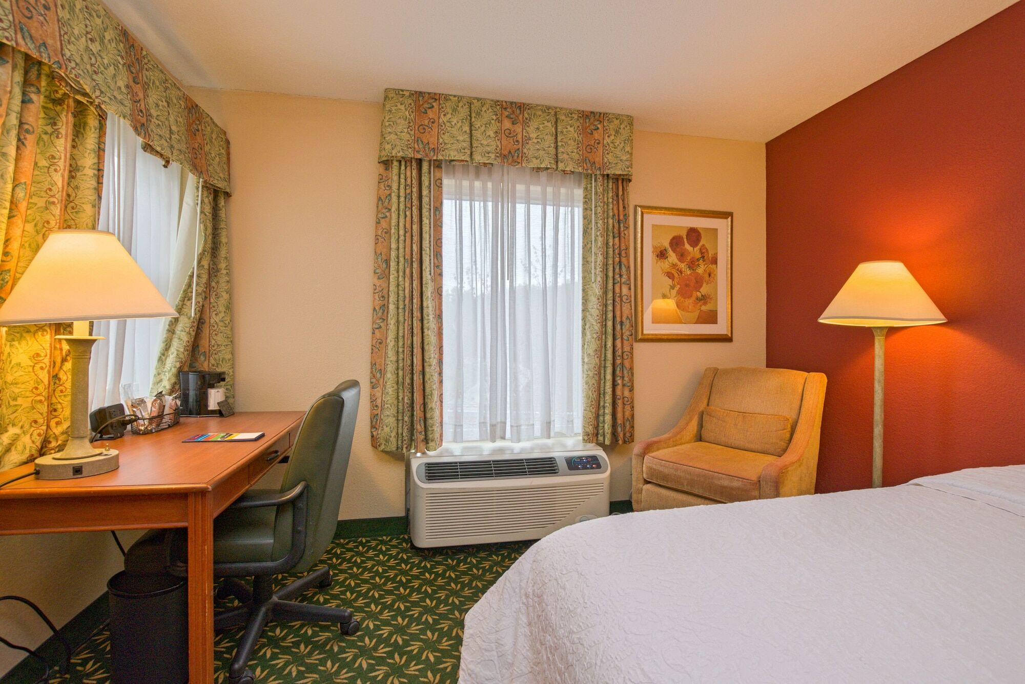 Hampton Inn By Hilton Concord/Bow Eksteriør billede