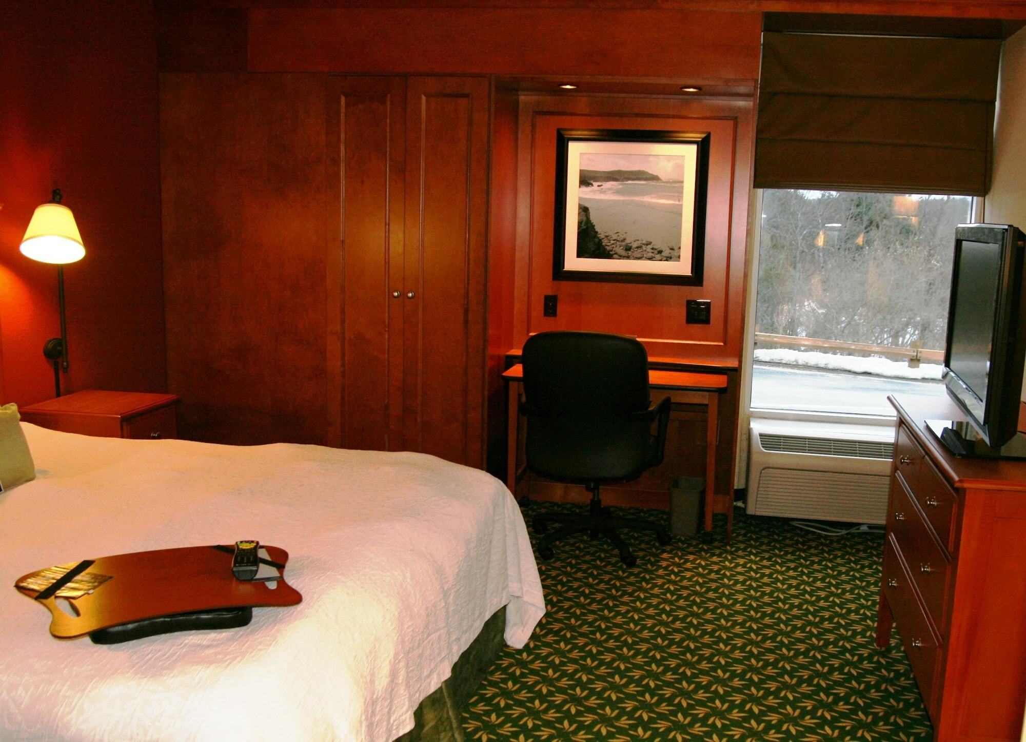 Hampton Inn By Hilton Concord/Bow Eksteriør billede