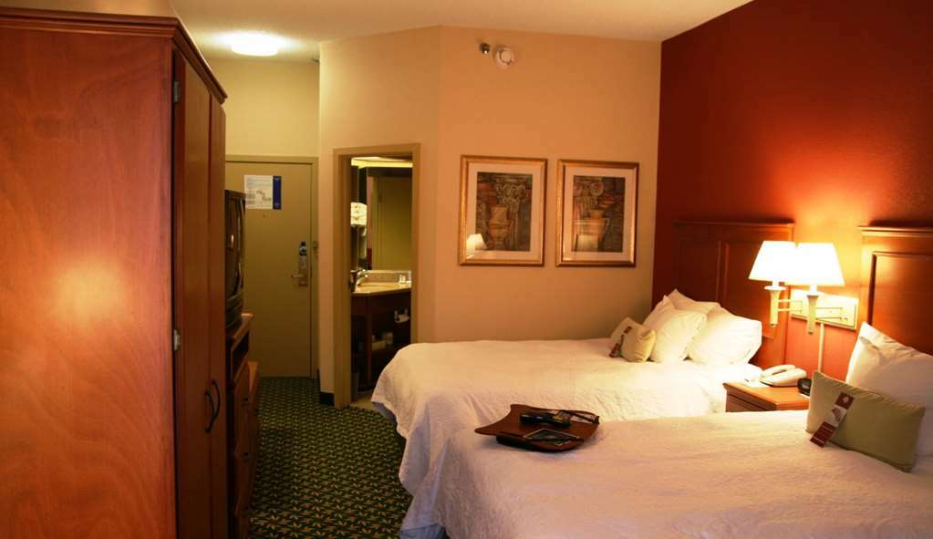 Hampton Inn By Hilton Concord/Bow Værelse billede